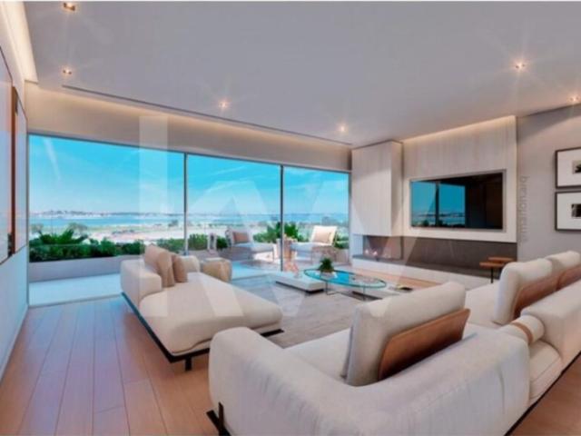 Apartamento T4 com varanda privativa Empreendimento Flor de Sal