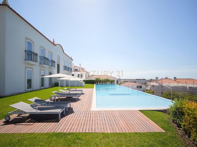Apartamento T4 com Vista Mar em Condomínio Privado – Monte E. 250m² Cascais e estoril