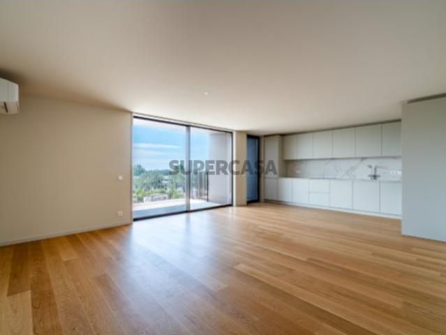 Apartamento T4 com vista Mar em Vila Nova de Gaia