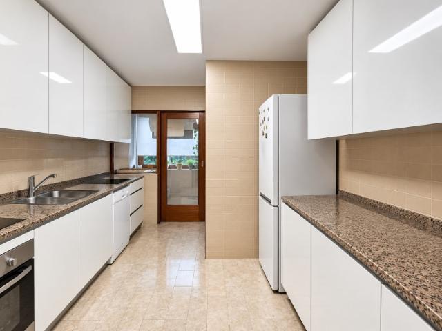 Apartamento T4 com Vista Mar | Foz do Douro, Porto