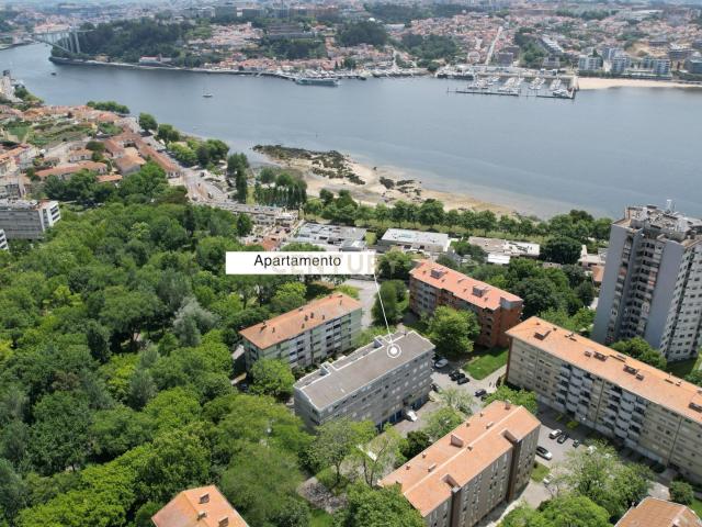 Apartamento T4 com Vista Panorâmica em Lordelo do Ouro 113m² Lordelo do Ouro e Massarelos