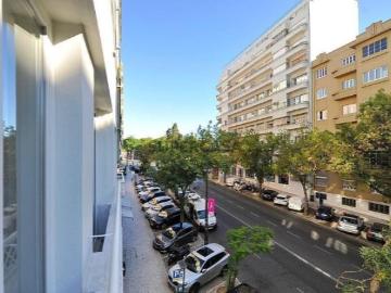 Apartamento T4 com vista, Rua Castilho, Lisboa