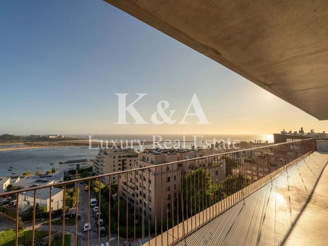 Apartamento T4 com vistas panorâmicas na Foz. 229m² Lordelo do Ouro e Massarelos