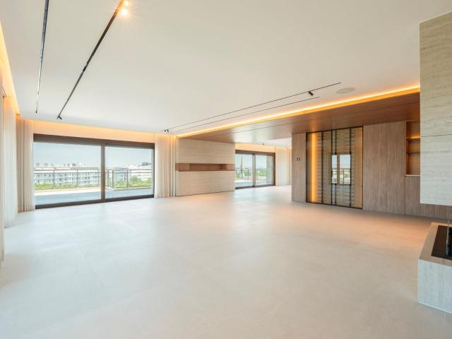 Apartamento T4, Condomínio Oriente, Lisboa 350m² Moscavide e Portela