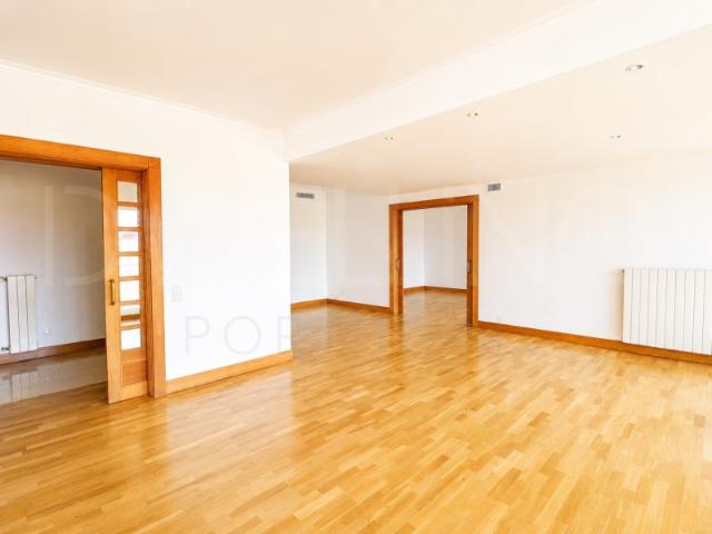 Apartamento T4 Condomínio Belas Clube de Campo