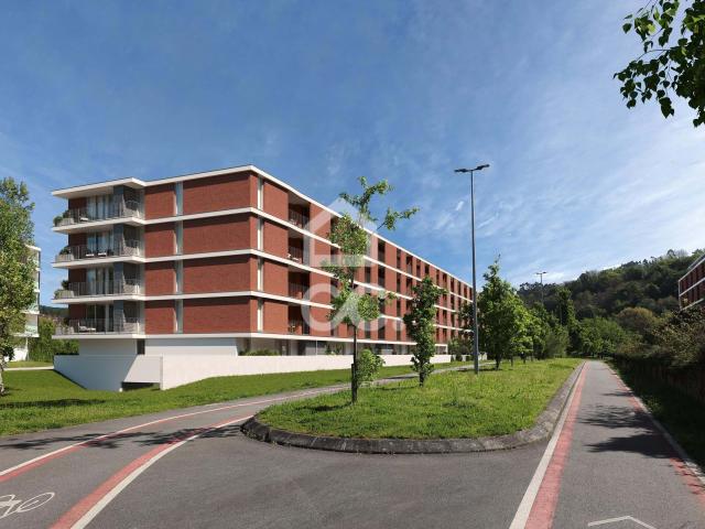 Apartamento T4 Costa Guimarães