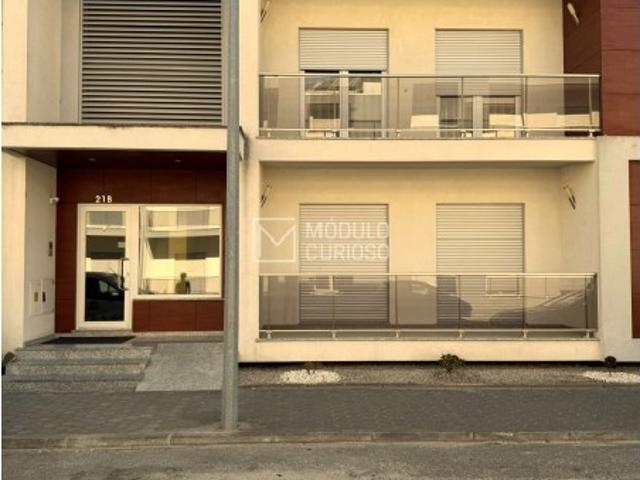 Apartamento T4 no Loteamento Franzia II Lamego
