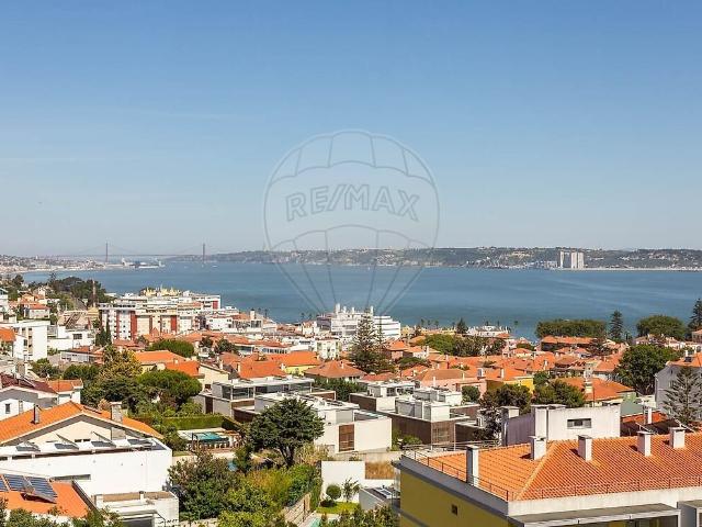 Apartamento T4 de luxo à venda em Oeiras e São Julião da Barra, Paço de Arcos e Caxias, Oeiras RE/MAX Portugal