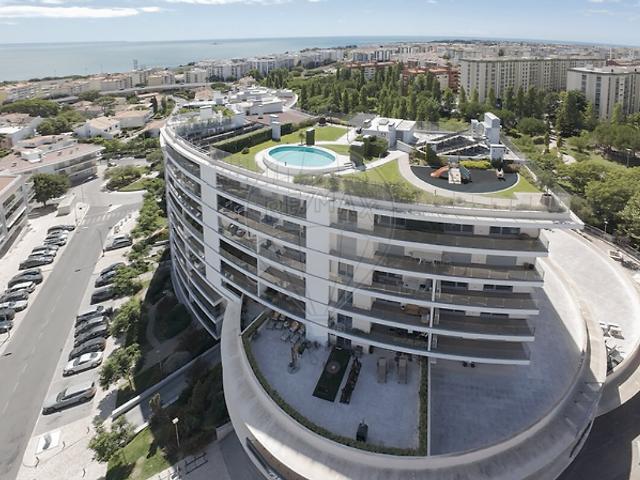 Apartamento T4 de luxo à venda em Oeiras e São Julião da Barra, Paço de Arcos e Caxias, Oeiras RE/MAX Portugal