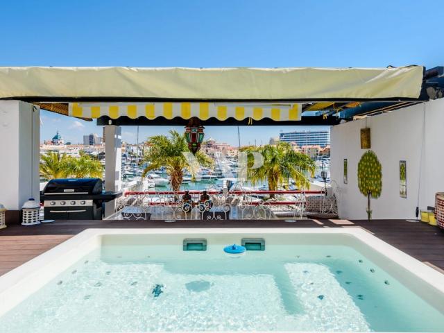 Apartamento T4 de Luxo com Terraço de 244m² e Vista Marina em Vilamoura