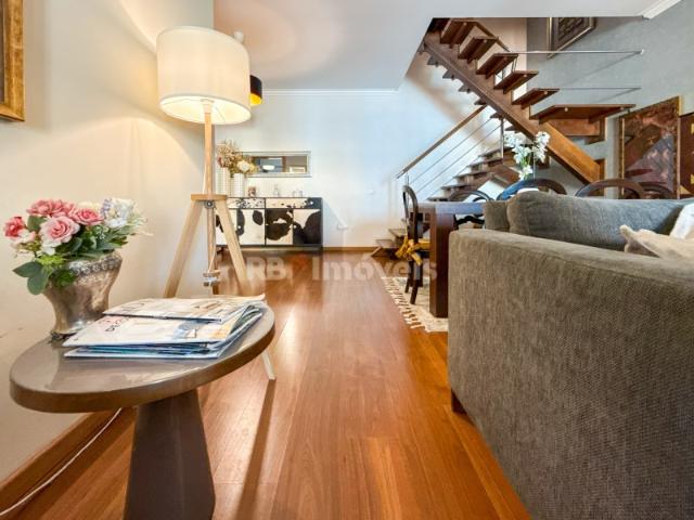 Apartamento T4 Duplex c/ Varandas, Arrecadação e Parqueamento no Entroncamento