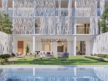 Apartamento T4 Duplex com Jardim e Piscina Privada para Venda em Algés, Oeiras, Lisboa