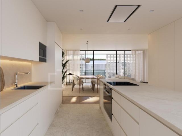 Apartamento T4 duplex com rooftop e piscina privada em Vilamoura