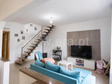 Apartamento T3+1 Duplex Benavente 112m² Benavente