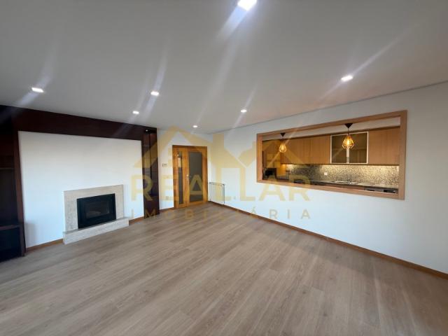 Apartamento T4 Dúplex de Luxo na Póvoa de Varzim