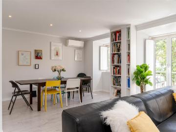 Apartamento T4 Duplex em Edifício Totalmente Renovado – Acab. 229m² Almada, Cova da Piedade, Pragal e Cacilhas