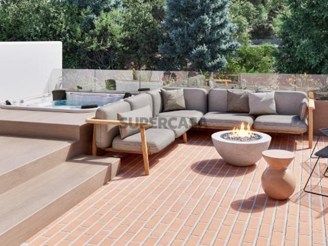 Apartamento T4 duplex em novo empreendimento nas Colinas da Boavista