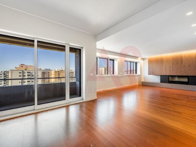 Apartamento T4 Duplex em São Victor, Braga Exclusividade, Espaço e Conforto