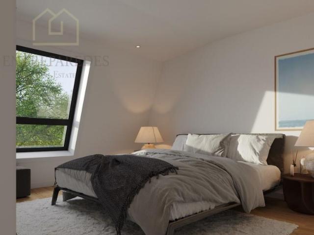 Apartamento T4 Duplex com duas varandas de 14 e 12m2 para co. 139m² Lordelo do Ouro e Massarelos