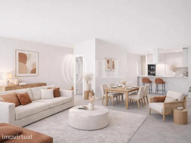 Apartamento T4 duplex jardim privativo nas Antas, Porto