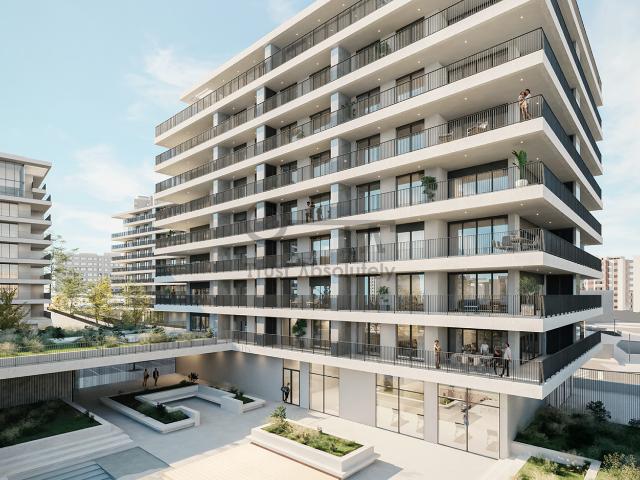 Apartamento T4 Duplex no CITTI Miraflores