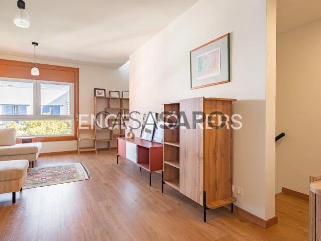 Apartamento T4 Duplex para alugar em Lisboa