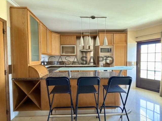 Apartamento T4 Duplex para alugar em Mafra