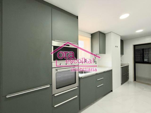 Apartamento T4 Duplex Remodelado no Lumiar!