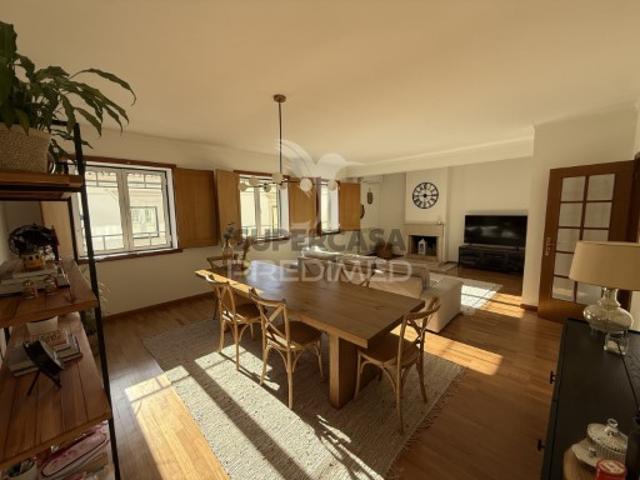 Apartamento T4 em Torres Novas Santa Maria, Salvador e Santiago
