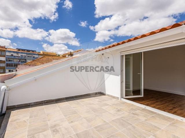 Apartamento T4 em Vila Franca de Xira
