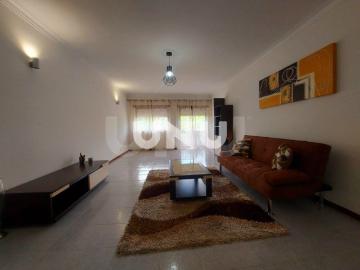 Apartamento T4 em Viseu