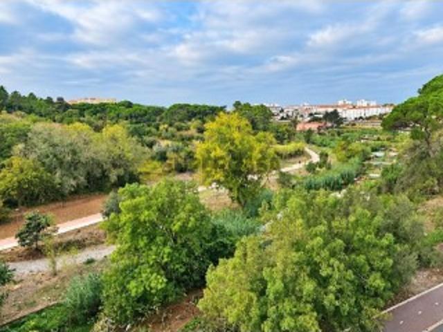 Apartamento T4 em Agualva e Mira Sintra