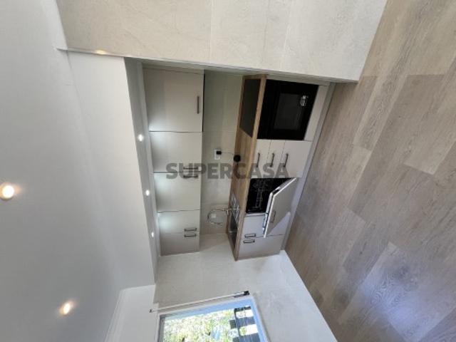Apartamento T4 em Agualva e Mira Sintra