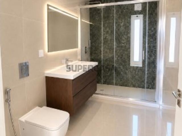 Apartamento T4 em Agualva e Mira Sintra