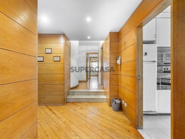 Apartamento T4 em Águas Santas