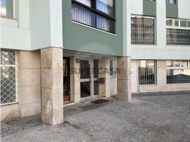 Apartamento T4 em Algés, Linda a Velha e Cruz Quebrada Dafundo