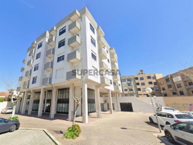Apartamento T4 em Anta