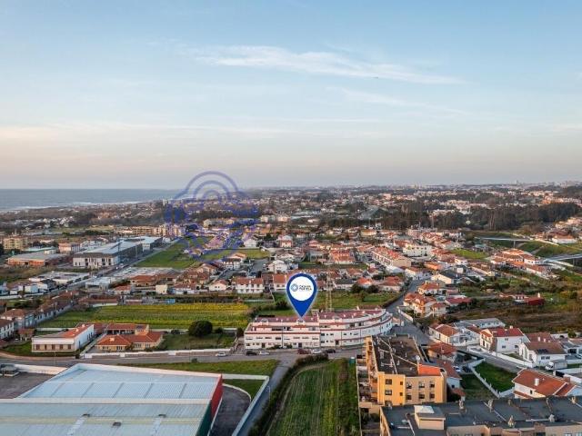 Apartamento T4 em Arcozelo com Terraço e Vistas Mar | Garage. 157m² Arcozelo