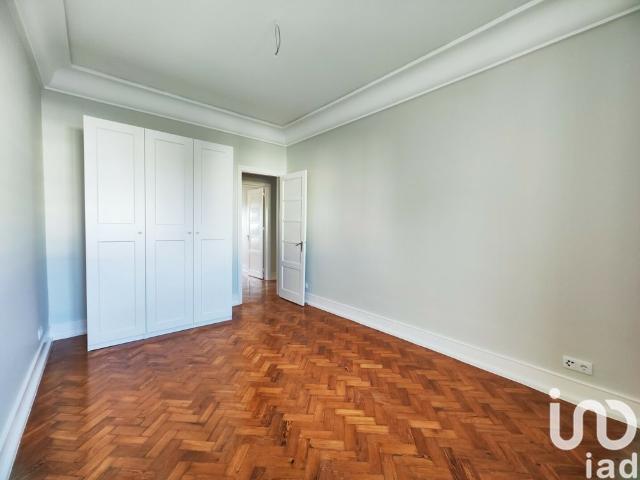 Apartamento T4 em Areeiro
