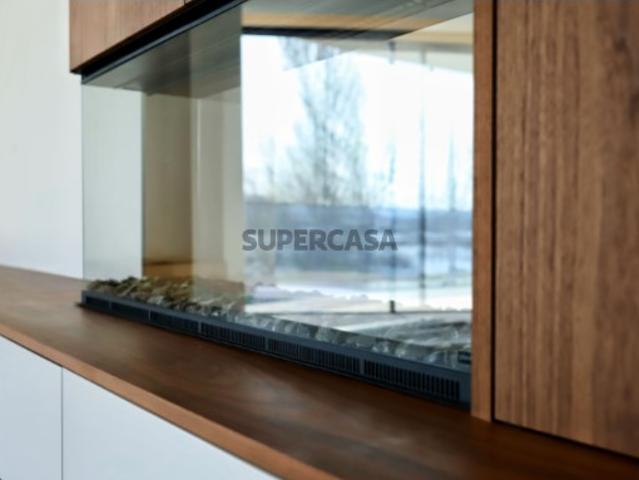Apartamento T4 em Areosa
