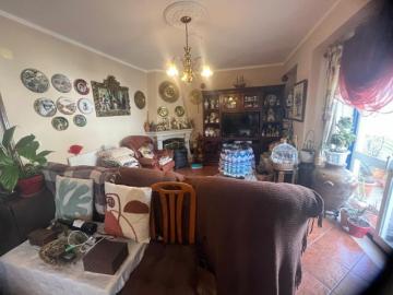 Apartamento T4 em Atouguia da Baleia