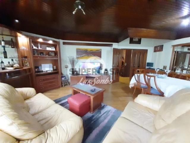 Apartamento T4 em Aver o Mar
