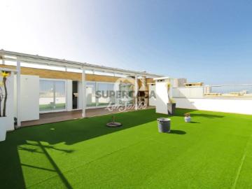 Apartamento T4 em Aver o Mar