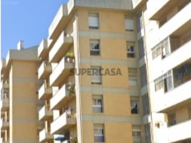 Apartamento T4 em Barcelos