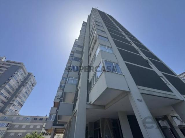 Apartamento T4 em Belém