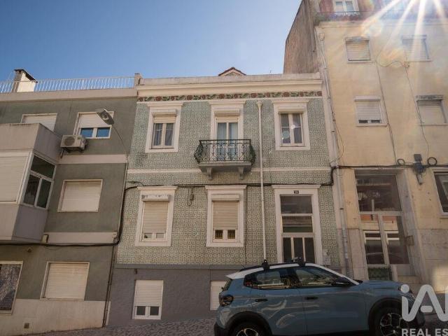 Apartamento T4 em Campolide de 86 m² 86m² Lisboa