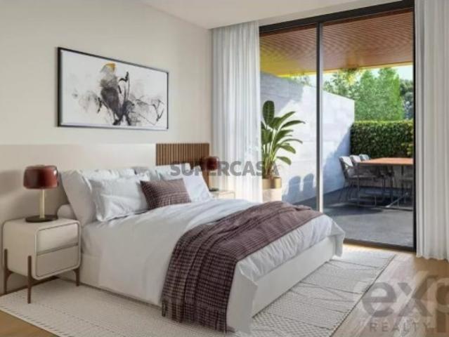 Apartamento T4 em Canidelo