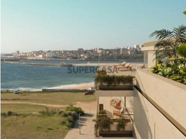 Apartamento T4 em Canidelo de 166,00 m²