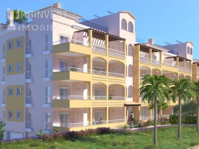 Apartamento T4 em construção com enorme terraço, fechado, em Lagos