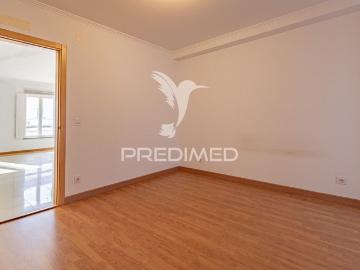 Apartamento T4 em Évora